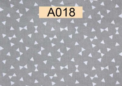 tissu coton gris triangles blancs öeko tex référence A018