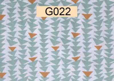 tissu coton blanc triangles verts et rouille öeko tex référence G022