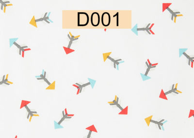 tissu coton blanc flèches multicolores bleus rouges et jaunes référence D001