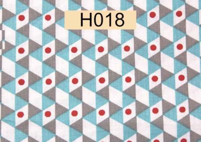tissu coton multicolores triangles bleus et gris pois rouge référence H018