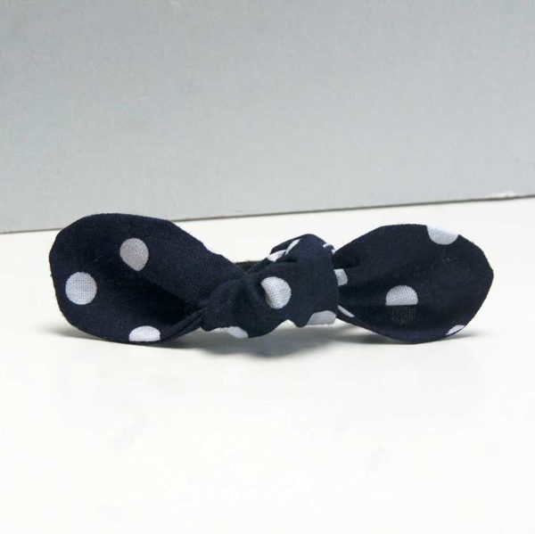 nœud élastique cheveux marine à pois blancs avec élastique